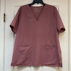 Figs Technical Collection Plus Size Scrub Top-Size XXL